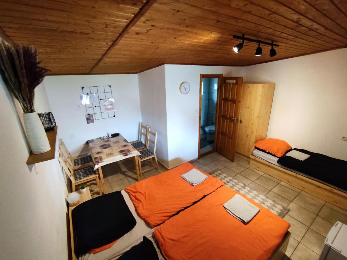 Suello Feszek Apartman Apartment Tiszafured Luaran gambar