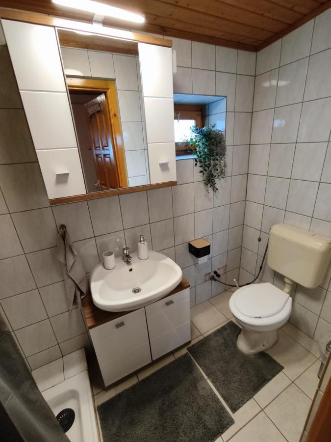 Suello Feszek Apartman Apartment Tiszafured Luaran gambar